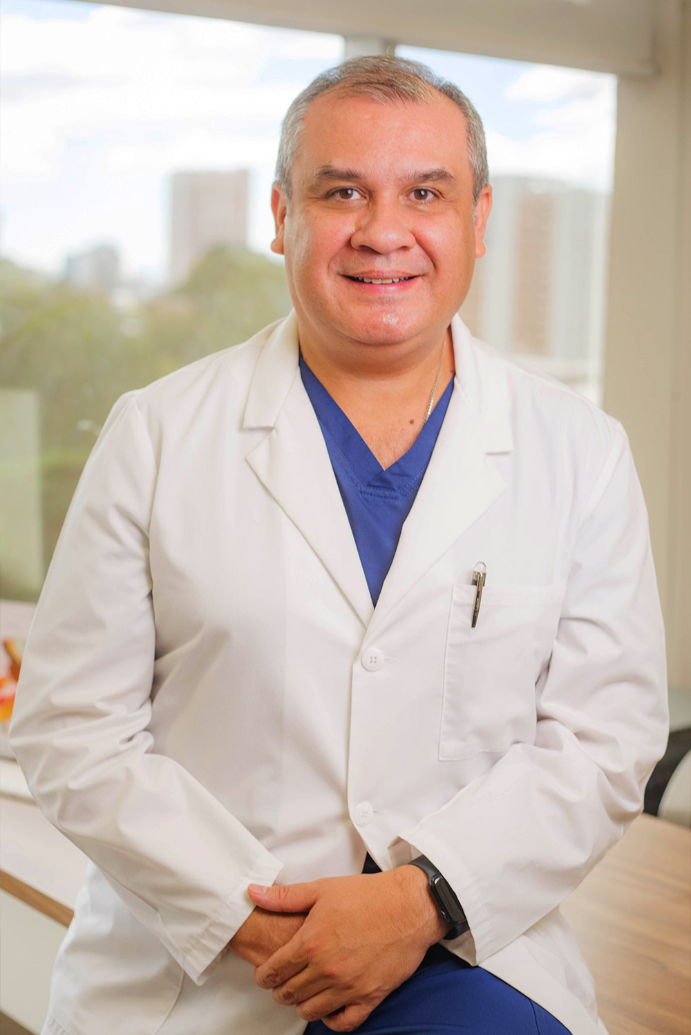 Dr. Marco Ortiz